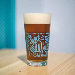 bicchiere pinta di birra artigianale